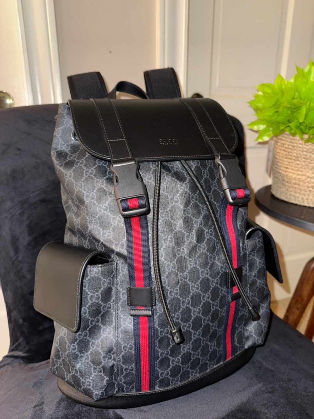 Gucci Black GG Supreme Backpack with Red and Blue Web Stripes - Picture 3 of 12